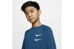 Nike Sportswear Swoosh Sweater Blauw Jongens 10 Nike Sportswear Swoosh Sweater Blauw Jongens -Sportkleding 36428449 3